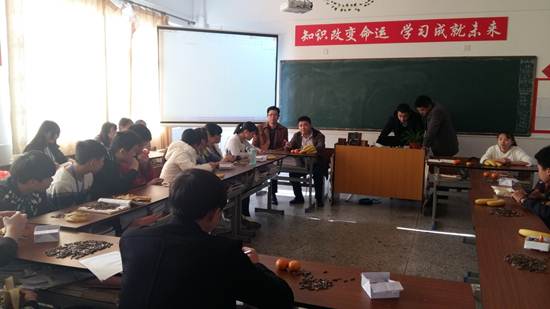 说明: C:\Users\15265\Desktop\校企合作\校企合作交流\校企合作交流会.jpg